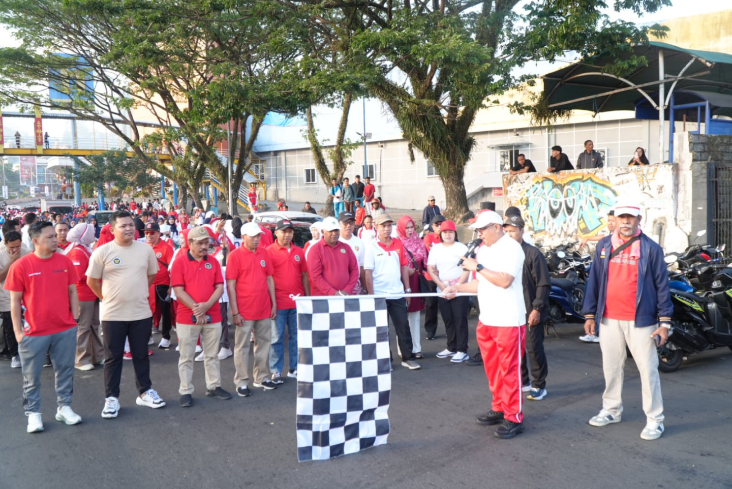MAN Ambon Kolaborasikan Kemenag, Kementerian Haji, dan Madrasah se-Pulau Ambon dalam Kirab Merah Putih